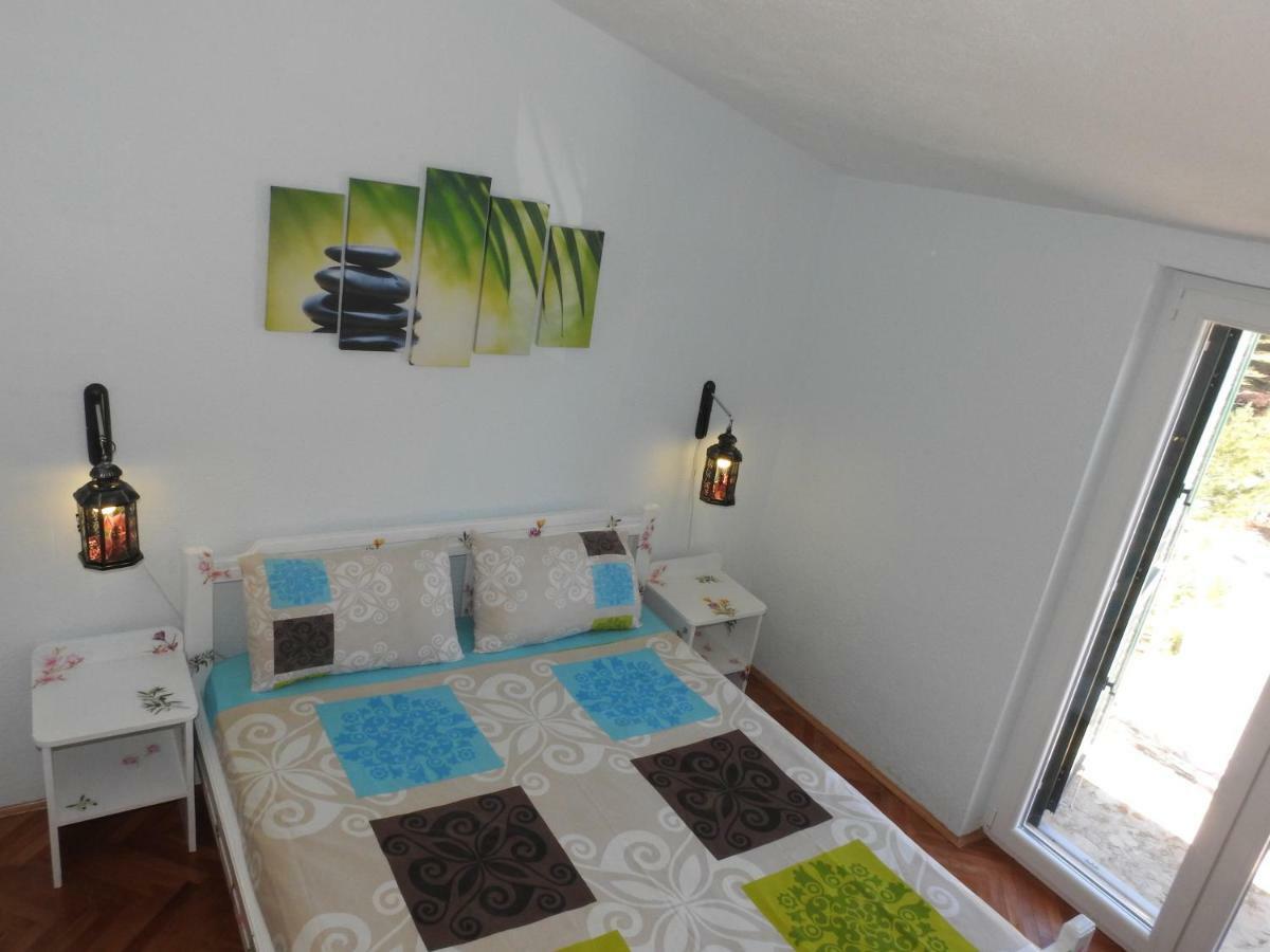 Sunrise Vid Apartment Dugi Rat Exterior photo