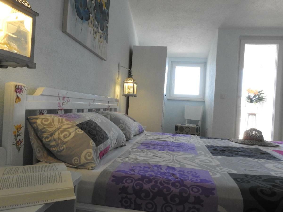 Sunrise Vid Apartment Dugi Rat Exterior photo